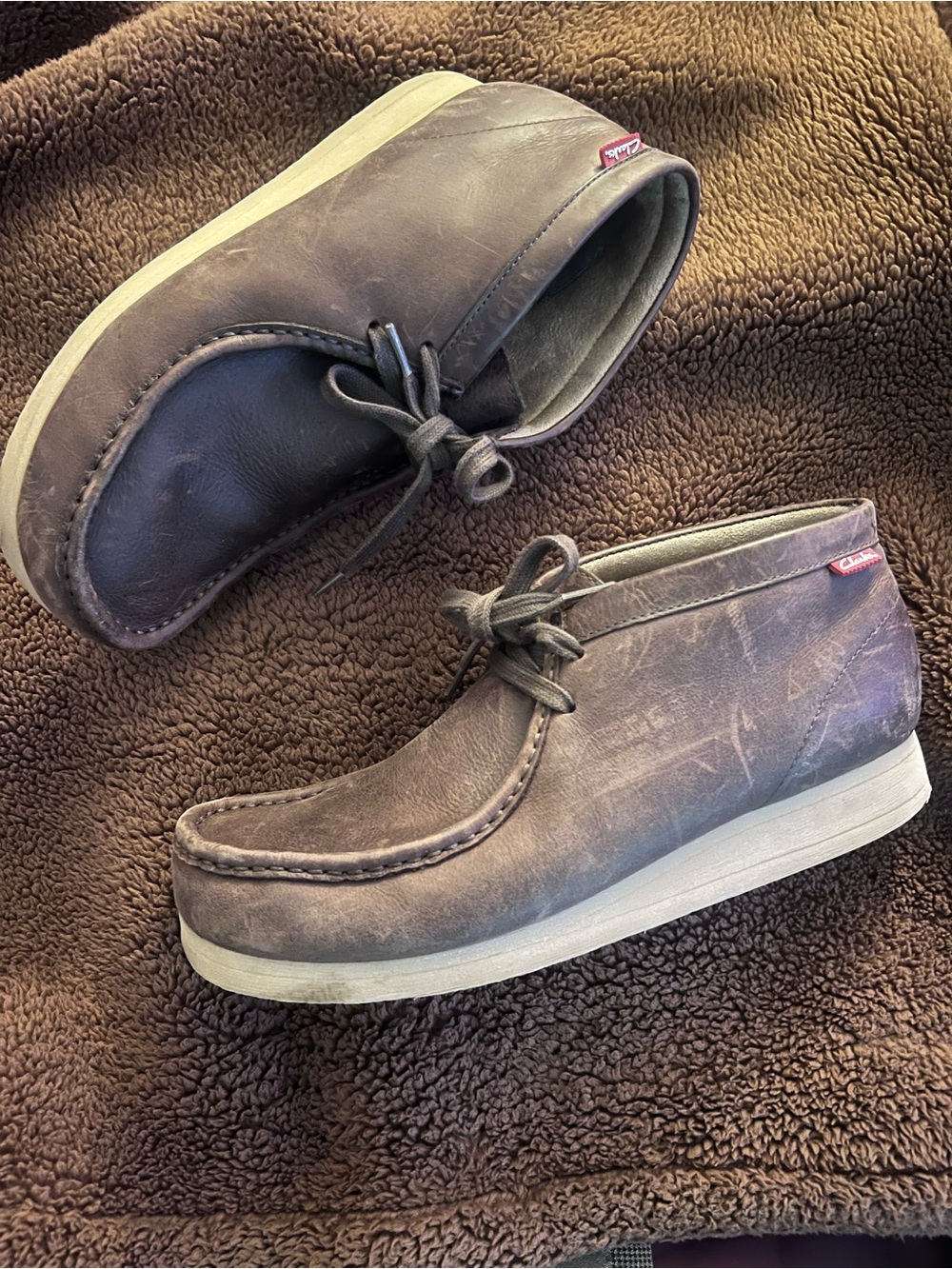 Clarks Men’s Brown Leather Chukka Wallabee-Style Boots